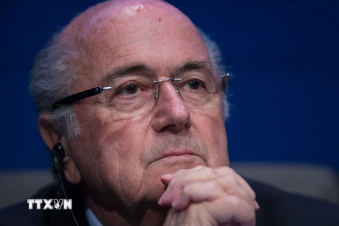 Chủ tịch FIFA Sepp Blatter trong cuộc họp báo tại trụ sở Liên đoàn bóng đá ở Zurich ngày 2/6. (Nguồn: AFP/TTXVN)