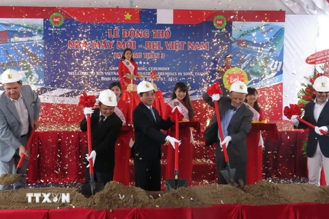 Khởi công Nhà máy sản xuất phomát thứ 2 của Công ty Bel Việt Nam. (Ảnh: Hải Âu/TTXVN.)
