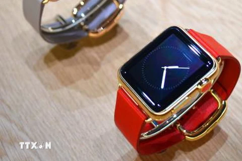 Đồng hồ thông minh Apple Watch được giới thiệu trong cuộc họp báo tại San Francisco, bang California ngày 9/3. (Nguồn: Kyodo/TTXVN)