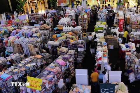Quang cảnh một trung tâm mua sắm ở thủ đô Kuala Lumpur. (Nguồn: AFP/TTXVN)