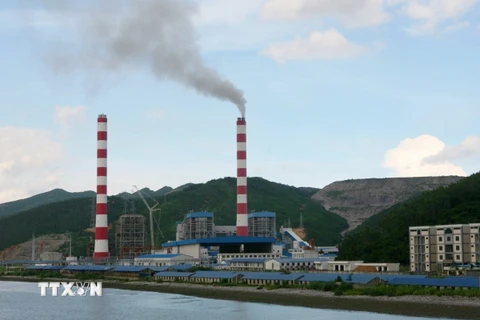 Nhà máy nhiệt điện Quảng Ninh (công suất 1.200 MW) đang trong thời gian xây dựng. (Ảnh: Ngọc Hà/TTXVN)