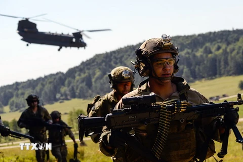 Khoảng 5.000 binh sỹ của 11 nước thành viên NATO đang tiến hành cuộc tập trận không quân đa phương lớn nhất tại châu Âu mang tên "Phản ứng mau lẹ - 2015". (Nguồn: AFP/TTXVN)