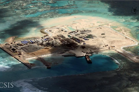 Đá Châu Viên thuộc quần đảo Trường Sa (Việt Nam) bị phía Trung Quốc chiếm đóng và xây dựng công trình trái phép. Ảnh chụp vệ tinh tháng 11/2014. (Nguồn: CSIS)