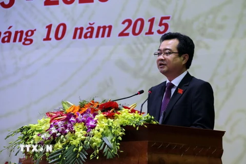 Ông Nguyễn Thanh Nghị, Bí thư Tỉnh ủy Kiên Giang khóa X phát biểu tại phiên bế mạc Đại hội. (Ảnh: Lê Huy Hải/TTXVN)