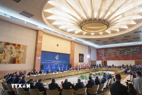 Toàn cảnh Hội nghị lần thứ 3 giữa lãnh đạo Trung Quốc với các nước Trung và Đông Âu (CEE). (Nguồn: THX/TTXVN)