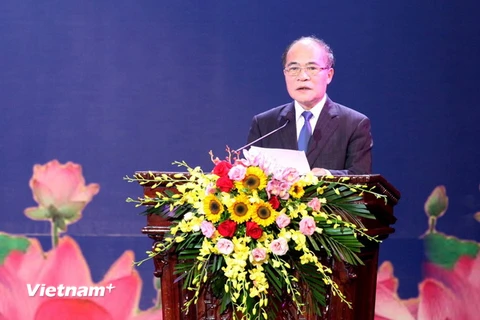 Chủ tịch Quốc hội Nguyễn Sinh Hùng phát biểu tại buổi lễ. (Ảnh: Doãn Đức/Vietnam+)