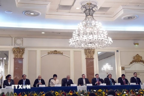 Các thành viên Hội đồng bầu cử tối cao Guatemala tại một cuộc họp báo ở thủ đô Guatemala City ngày 7/9. (Nguồn: AFP/TTXVN)