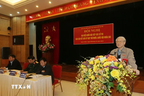 Tổng Bí thư Nguyễn Phú Trọng tiếp xúc cử tri quận Ba Đình và Hoàn Kiếm, Hà Nội. (Ảnh: Trí Dũng/TTXVN)