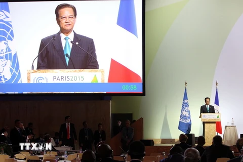 Thủ tướng Nguyễn Tấn Dũng phát biểu tại Phiên toàn thể của hội nghị. (Ảnh: Đức Tám​/TTXVN)
