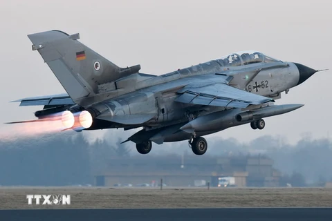 Máy bay Tornado của Đức cất cánh từ căn cứ Jagel tới căn cứ quân sự của NATO ở Thổ Nhĩ Kỳ ngày 5/1. (Nguồn: AFP/TTXVN)