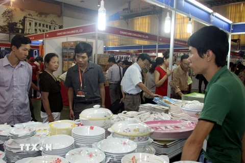 Hội chợ bán lẻ hàng Thái Lan. (Ảnh minh họa: Tuấn Anh/TTXVN)