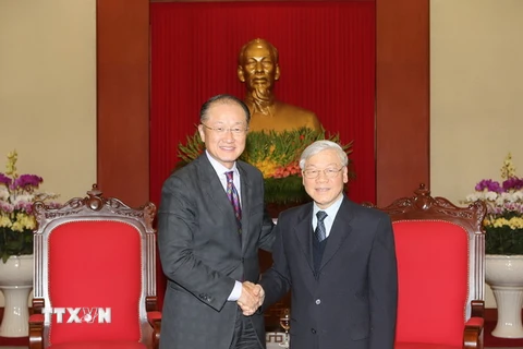 Tổng Bí thư Nguyễn Phú Trọng tiếp ông Jim Yong Kim, Chủ tịch Ngân hàng Thế giới (WB) đang thăm và làm việc tại Việt Nam. (Ảnh: Trí Dũng/TTXVN)