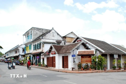 Một góc phố tại cố đô Luang Prabang. (Ảnh: Phạm Kiên/TTXVN)