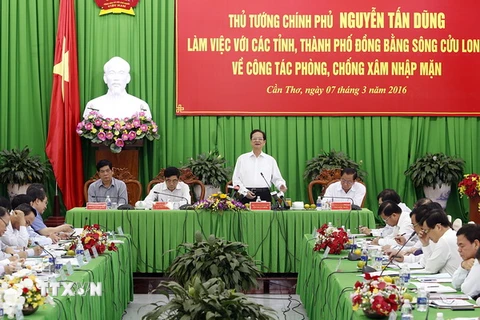 Thủ tướng Nguyễn Tấn Dũng phát biểu kết luận buổi làm việc. (Ảnh: Đức Tám/TTXVN)