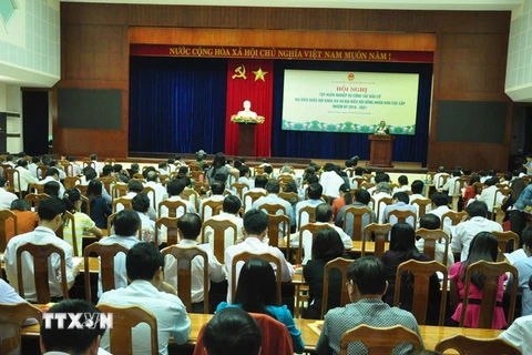 Hội nghị tập huấn nghiệp vụ công tác bầu cử Đại biểu Quốc hội khóa XIV và Đại biểu Hội đồng nhân dân các cấp nhiệm kỳ 2016-2021 tại Quảng Nam. (Ảnh: Đoàn Hữu Trung/TTXVN)