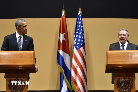 Buổi họp báo chung giữa Tổng thống Mỹ Barack Obama (trái) và Chủ tịch Cuba Raul Castro. (Nguồn: AFP/TTXVN)