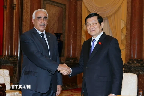 Chủ tịch nước Trương Tấn Sang tiếp ông Slimane Boudi, Chánh án thứ nhất Tòa án tối cao A​lgieria, sang thăm và làm việc tại Việt Nam. (Ảnh: Nguyễn Khang/TTXVN)