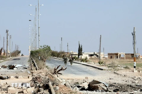 Cảnh đổ nát sau các cuộc giao tranh giữa quân đội Chính phủ và phiến quân tại Aleppo. (Nguồn: AFP/TTXVN)