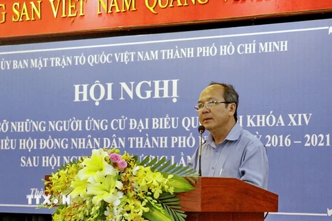 Ông Nguyễn Hoàng Năng, Chủ tịch Ủy ban MTTQ Việt Nam Thành phố Hồ Chí Minh phát biểu tại hội nghị. (Ảnh: Thế Anh/TTXVN)