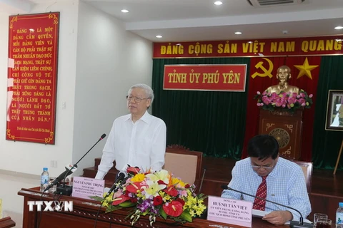 Tổng Bí thư Nguyễn Phú Trọng phát biểu tại buổi làm việc với Ban Thường vụ và cán bộ chủ chốt tỉnh Phú Yên. (Ảnh: Trí Dũng/TTXVN)