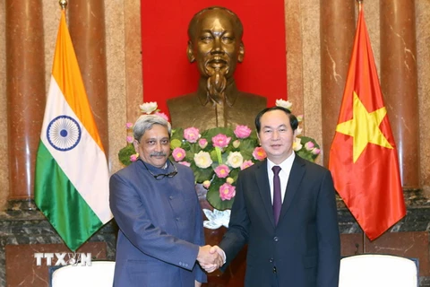 Chủ tịch nước Trần Đại Quang tiếp Ngài Manohar Parrikar, Bộ trưởng Quốc phòng Ấn Độ đến chào xã giao. (Ảnh: Nhan Sáng​/TTXVN)