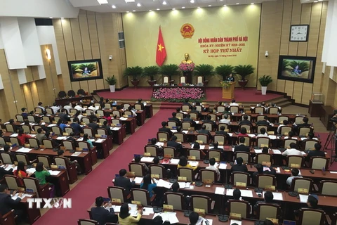 Các đại biểu tham dự kỳ họp thứ nhất HĐND thành phố Hà Nội. (Ảnh: Nguyễn Văn Cảnh/TTXVN)
