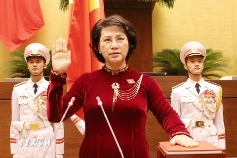 Bà Nguyễn Thị Kim Ngân, Ủy viên Bộ Chính trị đã chính thức tuyên thệ nhậm chức Chủ tịch Quốc hội nước Cộng hòa Xã hội chủ nghĩa Việt Nam khóa XIV. (Ảnh: Trọng Đức/TTXVN)