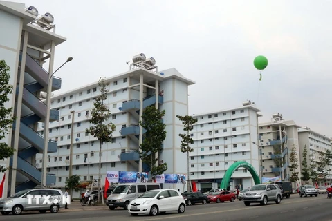 Một góc khu chung cư nhà ở xã hội Hòa Lợi, thị xã Bến Cát. (Ảnh: Quách Lắm/TTXVN)