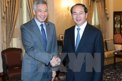Chủ tịch nước Trần Đại Quang hội kiến với Thủ tướng Singagore Lý Hiển Long. (Ảnh: Nhan Sáng/TTXVN)