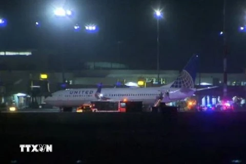 Máy bay của United Airlines hạ cánh khẩn cấp xuống sân bay Vancouver. Ảnh minh họa. (Nguồn: CTV News/TTXVN)