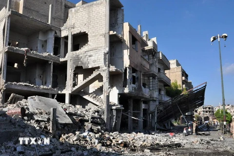 Cảnh đổ nát sau vụ đánh bom tại khu vực Bab Tadmur thuộc tỉnh Homs ngày 5/9. (Nguồn: EPA/TTXVN)