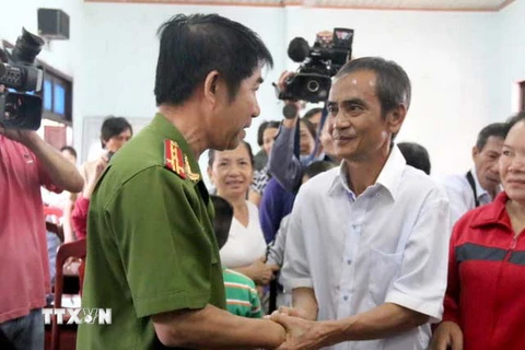 Ông Huỳnh Văn Nén tại buổi xin lỗi công khai do ngồi tù oan vào cuối năm 2015. (Ảnh :Nguyễn Thanh/TTXVN)