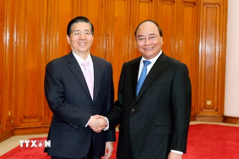 Thủ tướng Nguyễn Xuân Phúc tiếp ông Quách Thanh Côn, Bộ trưởng Bộ Công an Trung Quốc đang có chuyến thăm và làm việc tại Việt Nam. (Ảnh: Thống Nhất/TTXVN)