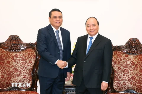 Thủ tướng Nguyễn Xuân Phúc tiếp ông Syafruddin, Phó Tư lệnh Cảnh sát quốc gia nước Cộng hòa Indonesia. (Ảnh: Thống Nhất/TTXVN)