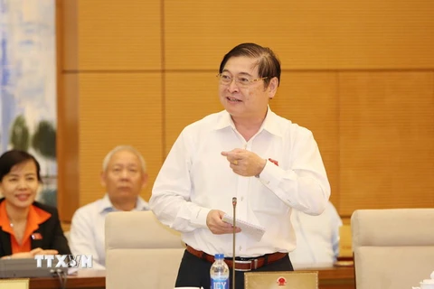 Chủ nhiệm Ủy ban Khoa học Công nghệ và Môi trường của Quốc hội Phan Xuân Dũng phát biểu tại phiên họp. (Ảnh: Phương Hoa/TTXVN)