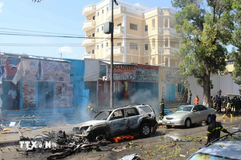Hiện trường một vụ nổ bom tại Somalia. Ảnh minh họa. (Nguồn: THX/TTXVN)