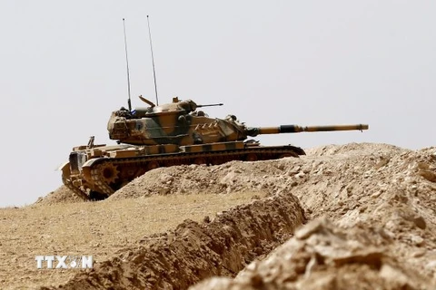 Binh sĩ Thổ Nhĩ Kỳ trong chiến dịch quân sự chống IS tại Gaziantep, khu vực biên giới với Syria, ngày 27/8. (Nguồn: AFP/TTXVN)