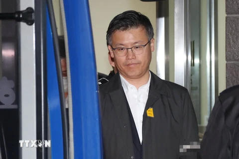 Ông Jeong Ho-Seong bị áp giải tại thủ đô Seoul ngày 6/11. (Nguồn: AFP/TTXVN)