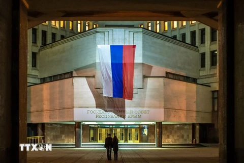 Trụ sở Hội đồng Nhà nước CH Crimea tại thủ phủ Simferopol ngày 20/3/2014. (Nguồn: AFP/TTXVN)