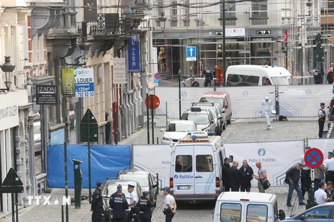 Cảnh sát phong tỏa hiện trường vụ xả súng gần bảo tàng Do thái ngày 24/5/2015. (Nguồn: AFP/TTXVN)