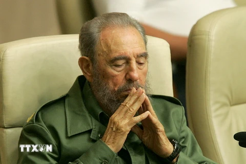 Lãnh tụ Cuba Fidel Castro dự hội thảo quốc tế về văn hóa đọc tại La Habana ngày 9/6/2006. (Nguồn: AFP/TTXVN)