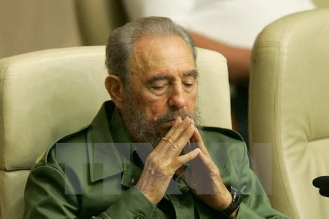 Lãnh tụ Cuba Fidel Castro dự hội thảo quốc tế về văn hóa đọc tại La Habana ngày 9/6/2006. (Nguồn: AFP/TTXVN)