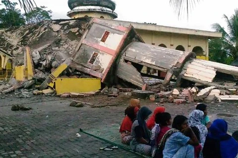 Nhà sập do động đất. (Nguồn: AFP)