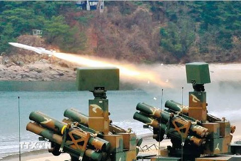 Tên lửa Chunmas có thể phát hiện và truy đuổi các máy bay chiến đấu ở xa tới 20km và có có thể đánh chặn các máy bay bay cao 5km so với mặt đất chỉ trong 10 giây. (Nguồn: YONHAP/TTXVN)