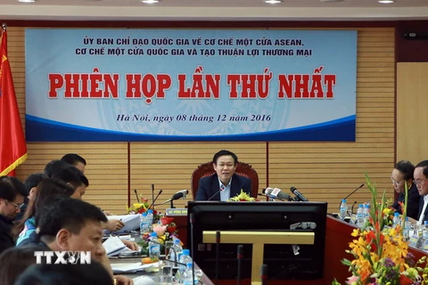 Quang cảnh phiên họp. (Ảnh: Hoàng Hùng/TTXVN)