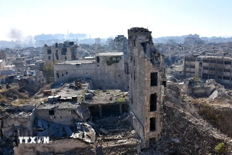 Cảnh đổ nát do xung đột ở Qastal al-Harami, khu vực lân cận Aleppo ngày 9/12. (Nguồn: AFP/TTXVN)