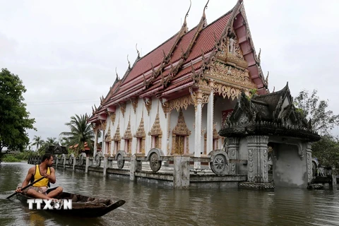 Cảnh ngập lụt ở tỉnh Nakhon Si Thammarat, miền nam Thái Lan ngày 8/1/2017. (Nguồn: EPA/TTXVN)