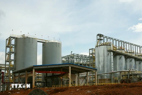 Hệ thống bể chứa quặng tại Tổ hợp bauxite-nhôm Lâm Đồng. (Ảnh: Ngọc Hà/TTXVN)