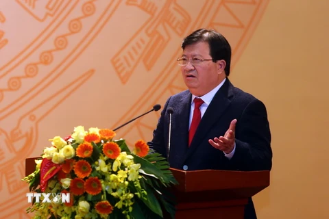Phó Thủ tướng Trịnh Đình Dũng phát biểu tại hội nghị. (Ảnh: Huy Hùng/TTXVN)