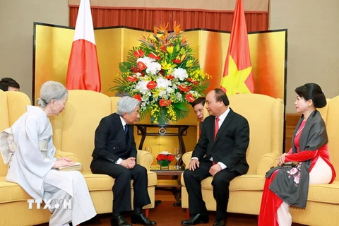 Thủ tướng Nguyễn Xuân Phúc và Phu nhân hội kiến với Nhà vua Nhật Bản Akihito và Hoàng hậu Michiko đang có chuyến thăm cấp Nhà nước tới Việt Nam. (Ảnh: Thống Nhất/TTXVN)